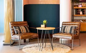 Ibis Valencia Bonaire Aeropuerto